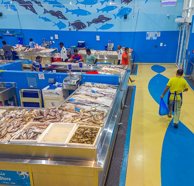 Al Ruwais Fish Market gallery image 3
